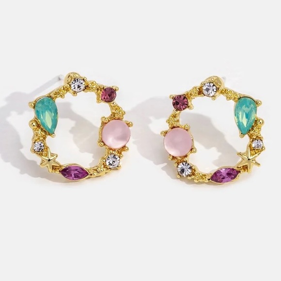 🆕BEAUTIFUL EARTH Floral Wreath Earrings - Picture 2 of 8